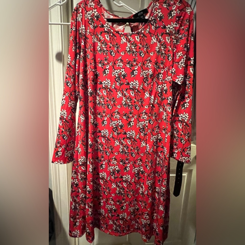 woman’s 14/16 dress long sleeve